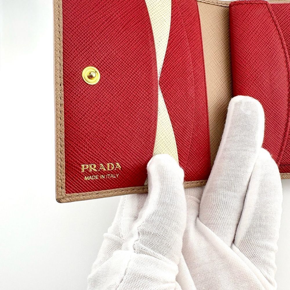 PRADA
Women's Saffiano Bi-Fold Leather Wallet in Cream - comes with box & COA - Picture 10 of 16